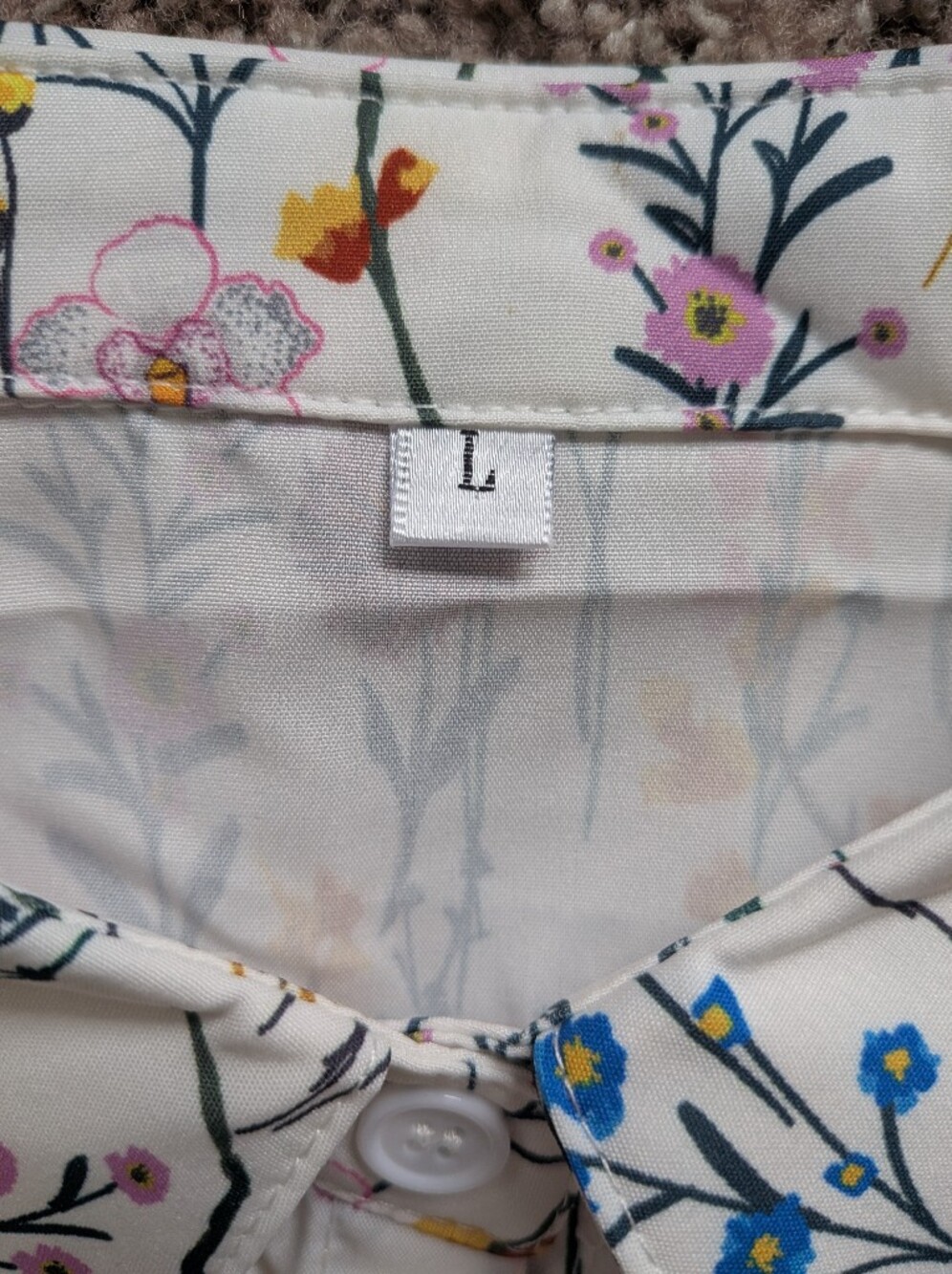 Floral Wildflower Button Up Blouse Women's Large - Picture 4 of 9